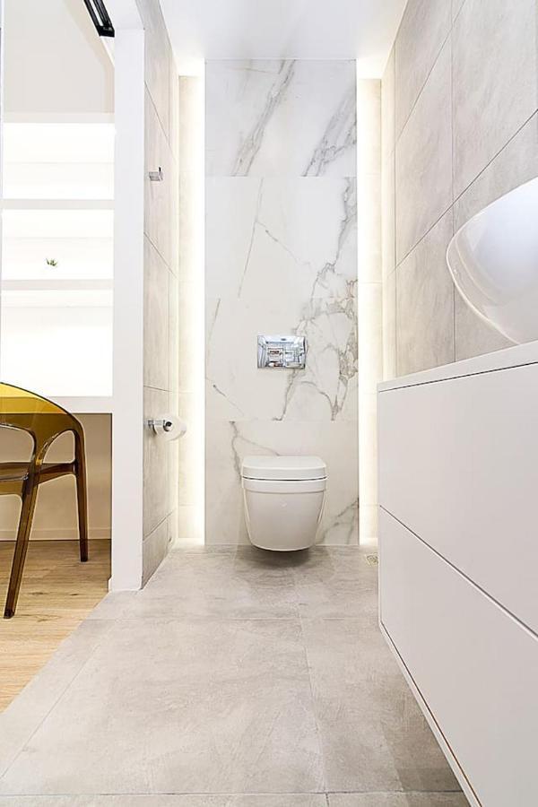 Brand New Flat For 4 Ppl Next To Syntagma Sq. Apartment Athens Exterior photo